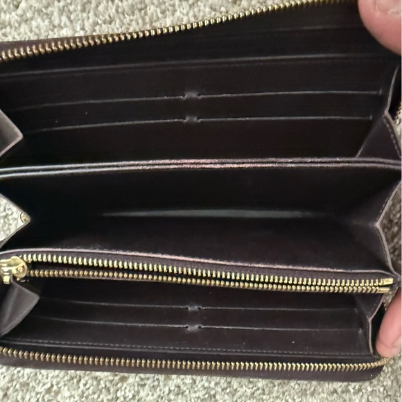 Louis Vuitton Zippy Wallet - Picture 3 of 5